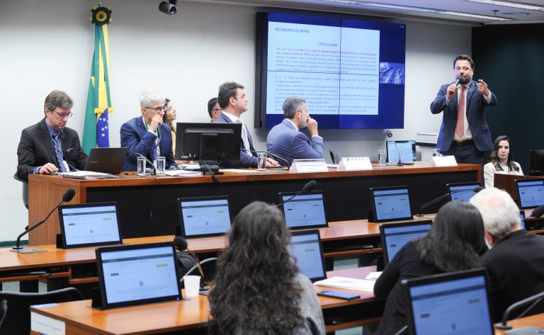 Audiência Pública.