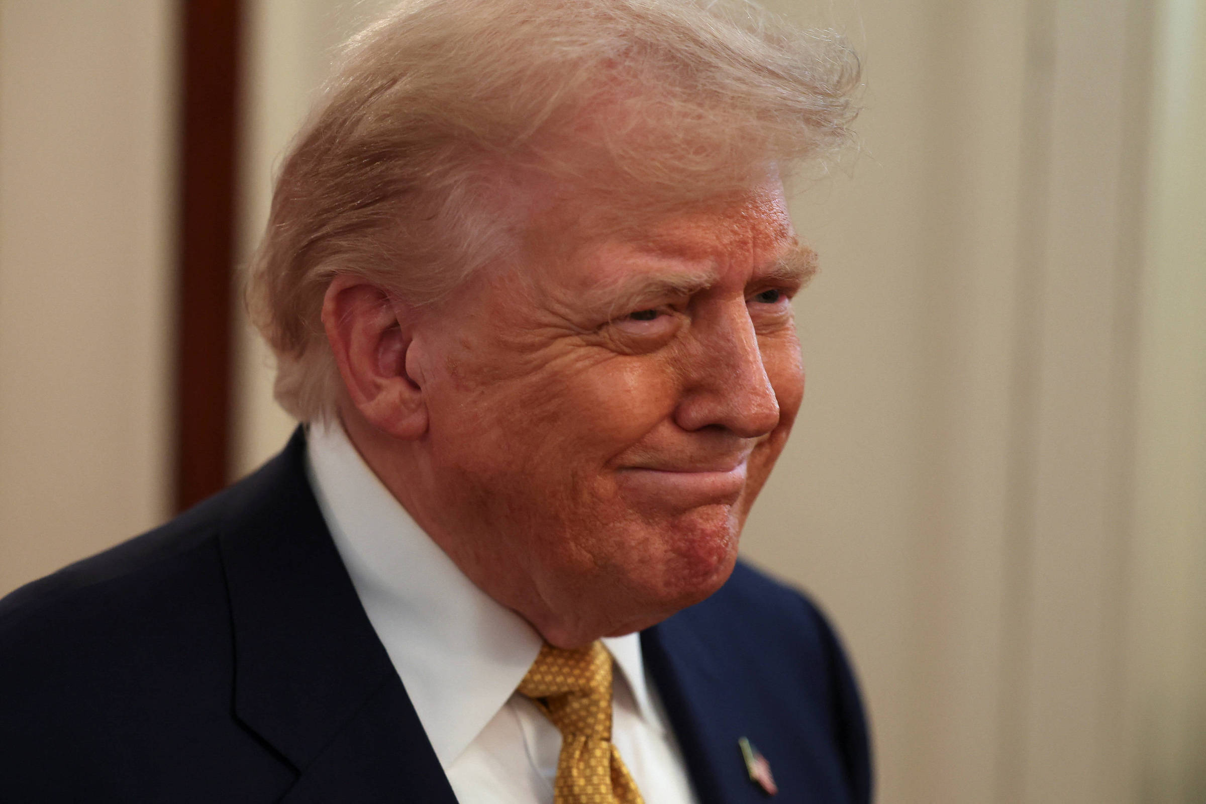 Como Zeus insano, Trump lança raios sobre mundo acoelhado - 17/07/2025 - Marcos Augusto Gonçalves