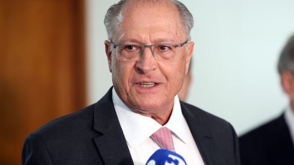 Alckmin viaja ao México para discutir relações comerciais