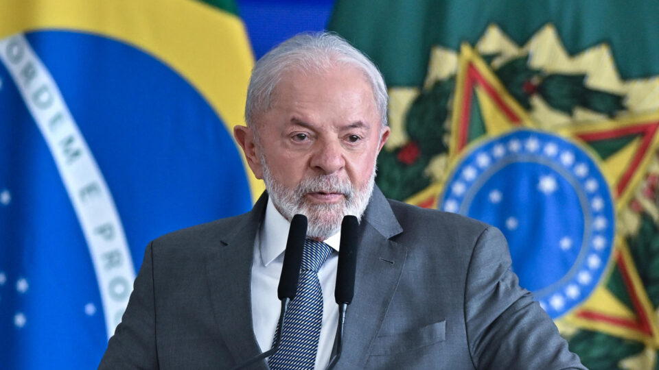 Jornal alerta sobre disputa “sem precedentes” entre EUA e Brasil