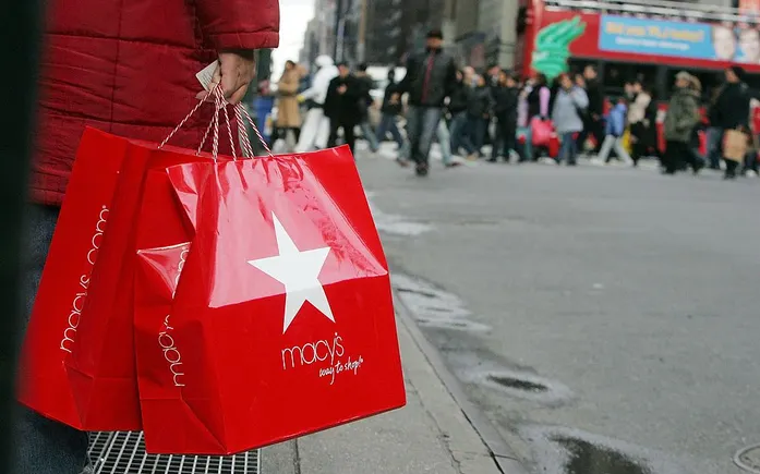 Macy's Partners com a Amazon para anúncios de varejo antes da temporada de festas