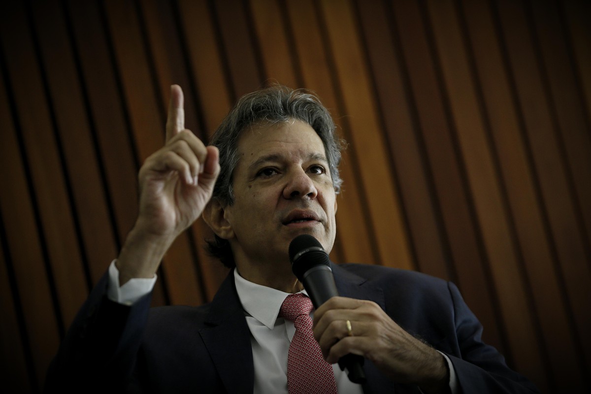 Operação que mirou lavagem de dinheiro via fintechs chegou ao 'andar de cima', diz Haddad | Política