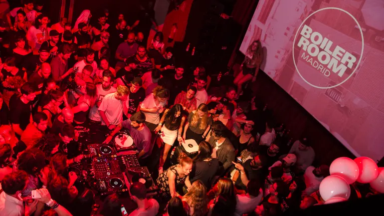 Patrón tira uma chance na cultura de dance music com a Boiler Room Partnership