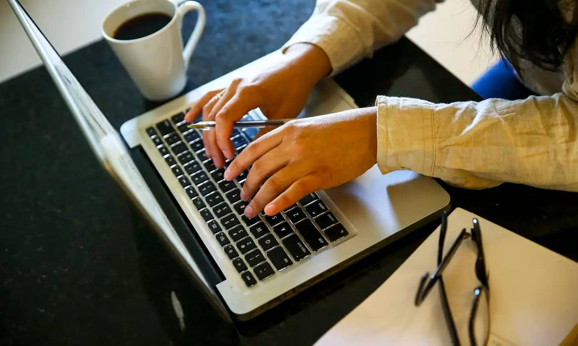 Quais benefícios que os trabalhadores mais querem receber das empresas?