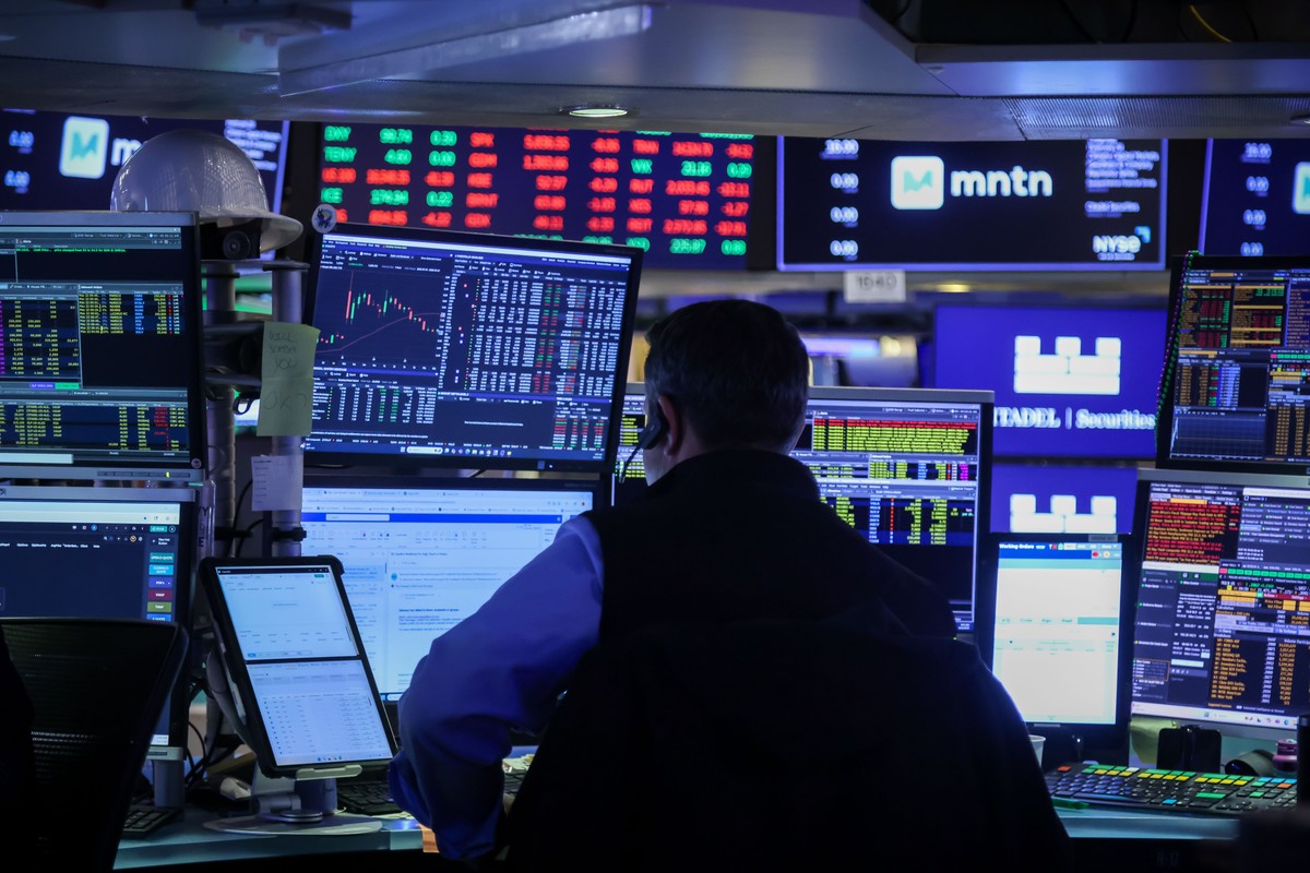 Bolsas de NY testam máximas com reforço de apostas por cortes de juros | Finanças