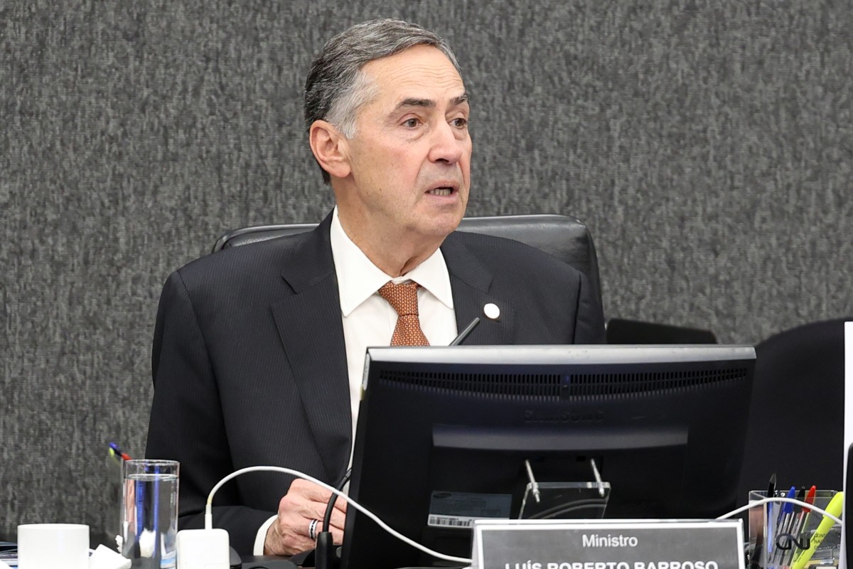 Em meio às negociações sobre anistia, Barroso recebe cúpula do Congresso para jantar | Política