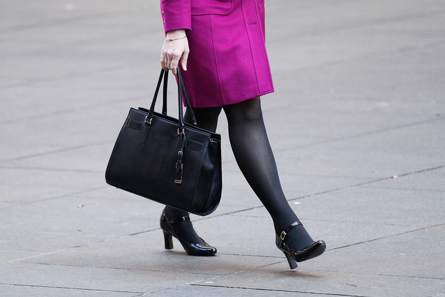 Estudo aponta que mulheres CEOs ficam menos tempo no cargo do que homens; entenda