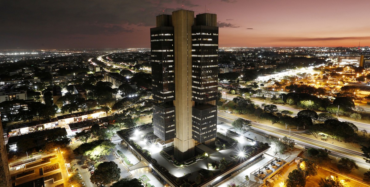 Mercado vê ‘chantagem’ do Centrão e ‘ameaça sem substância’ em projeto para demitir diretores do BC | Intraday