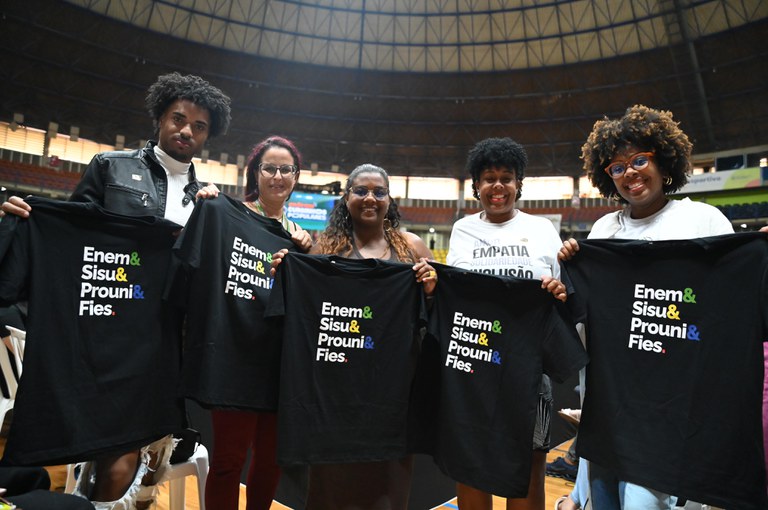 Aulão on-line vai explicar como usar app MEC Enem