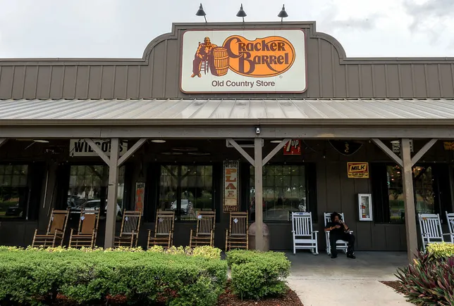 Cracker Barrel Sacks Consultoria de marca, liderança de Shuffles