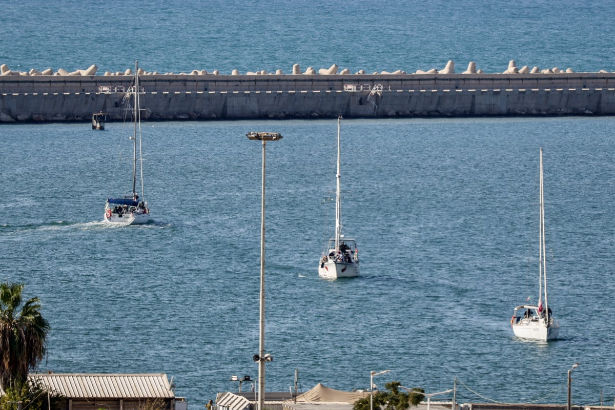 Itamaraty visitará brasileiros da flotilha detidos em Israel; ao menos 12 foram presos
