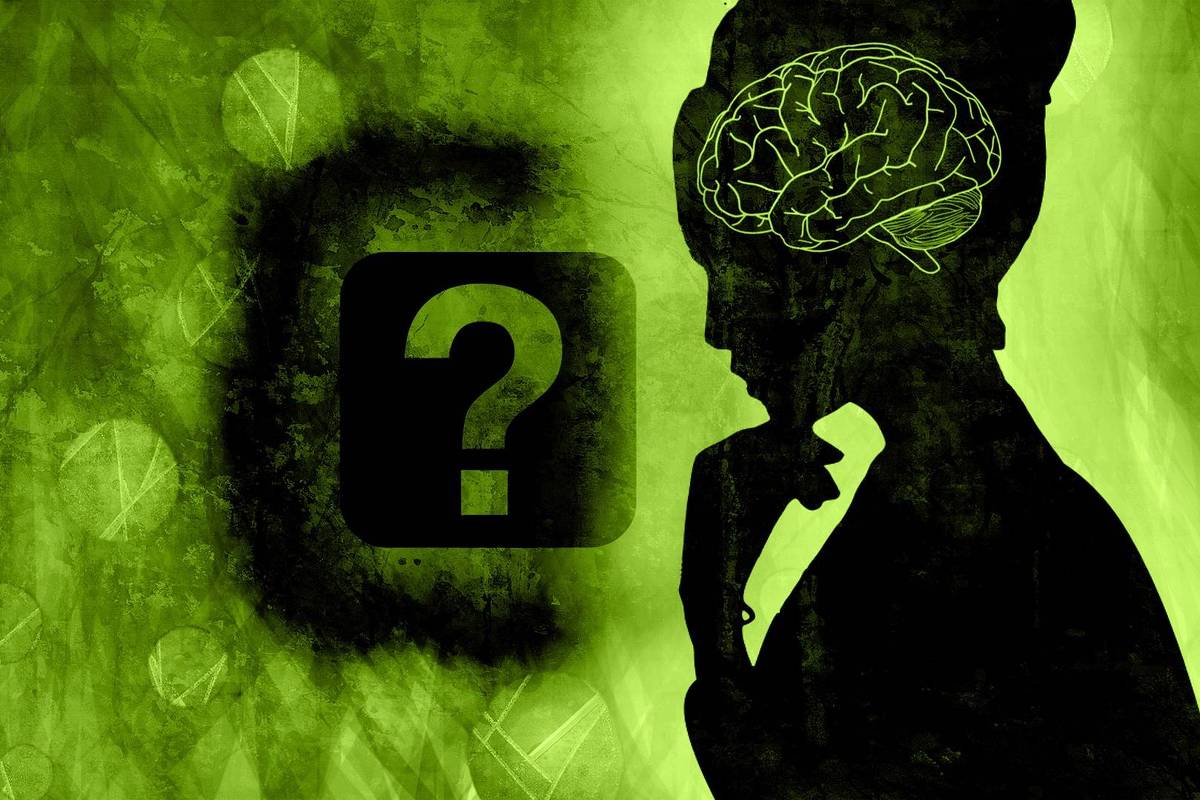 Ilustração mostra sombra de mulher pensando com uma interrogação na frente