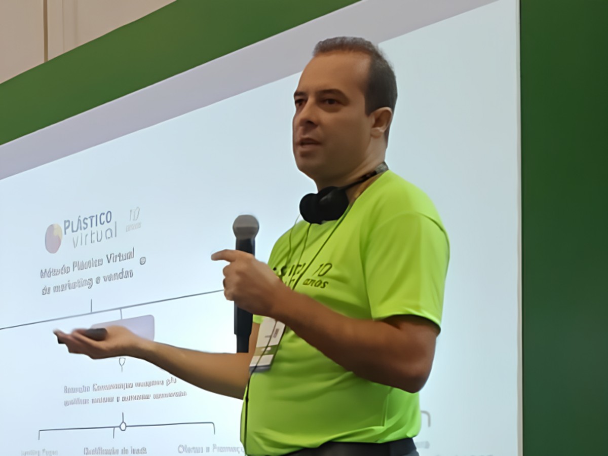 Alamo une IA e técnica para ditar nova era na prospecção B2B | Dino