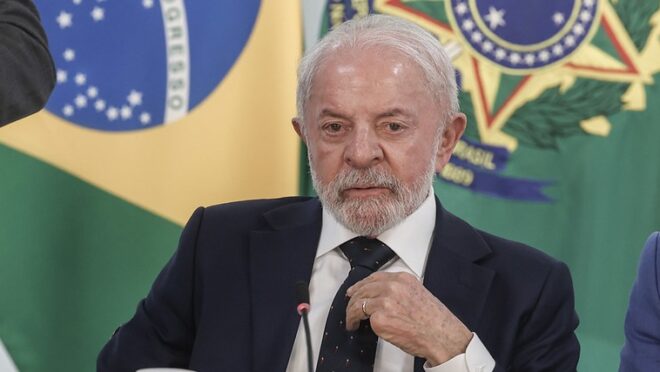 Lula não deveria disputar novo mandato, diz The Economist