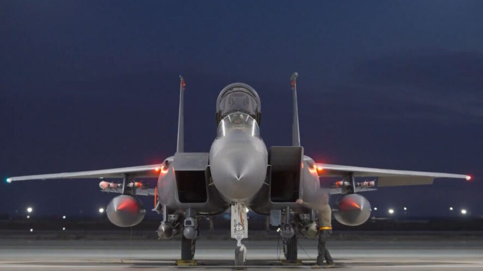 EUA lançam "ataques em larga escala" contra o Estado Islâmico