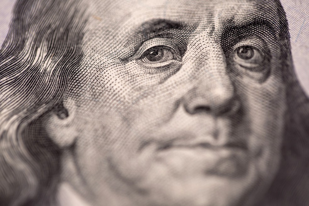 Imagem de Benjamin Franklin em nota de US$ 100 — Foto: Paul Yeung/Bloomberg