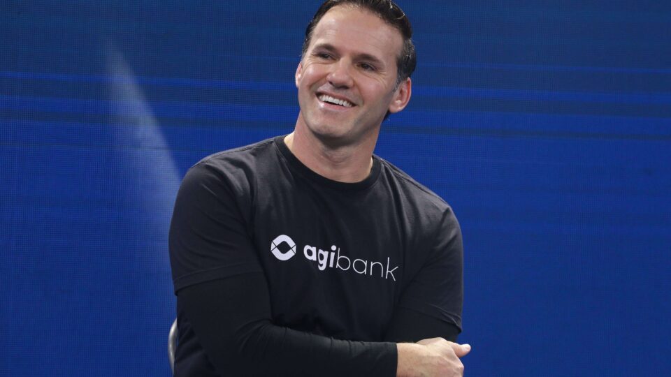 Depois de dono virar bilionário, Agi tem 5,3 mil chaves pix vazadas