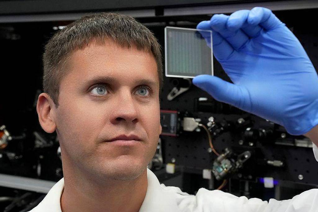 O que são cristais de memória que desafiam leis da física - 11/03/2026 - Ciência