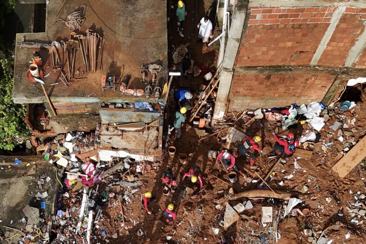 Após chuvas em MG, mortes passam de 70 em Juiz de Fora e Ubá