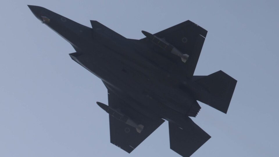 Força aérea do Irã conta com jatos produzidos na década de 1960