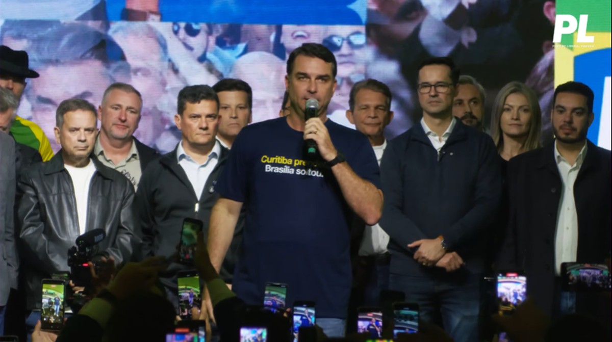 Ao lado de Moro, Flávio elogia decisão de Trump e acusa Lula de defender facções | Política