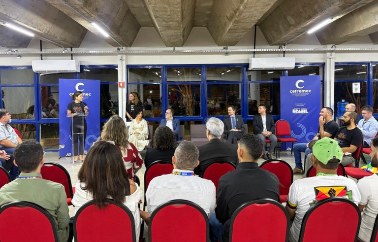 MEC certifica trabalhadores