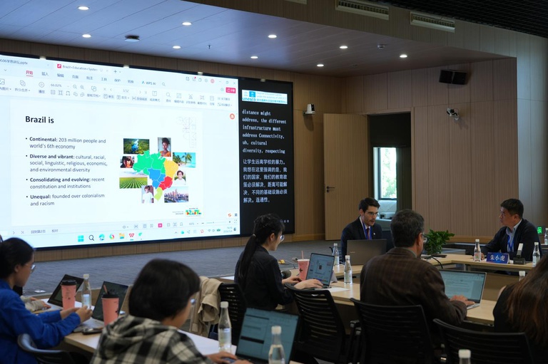 MEC participa de seminário sobre políticas educacionais na China