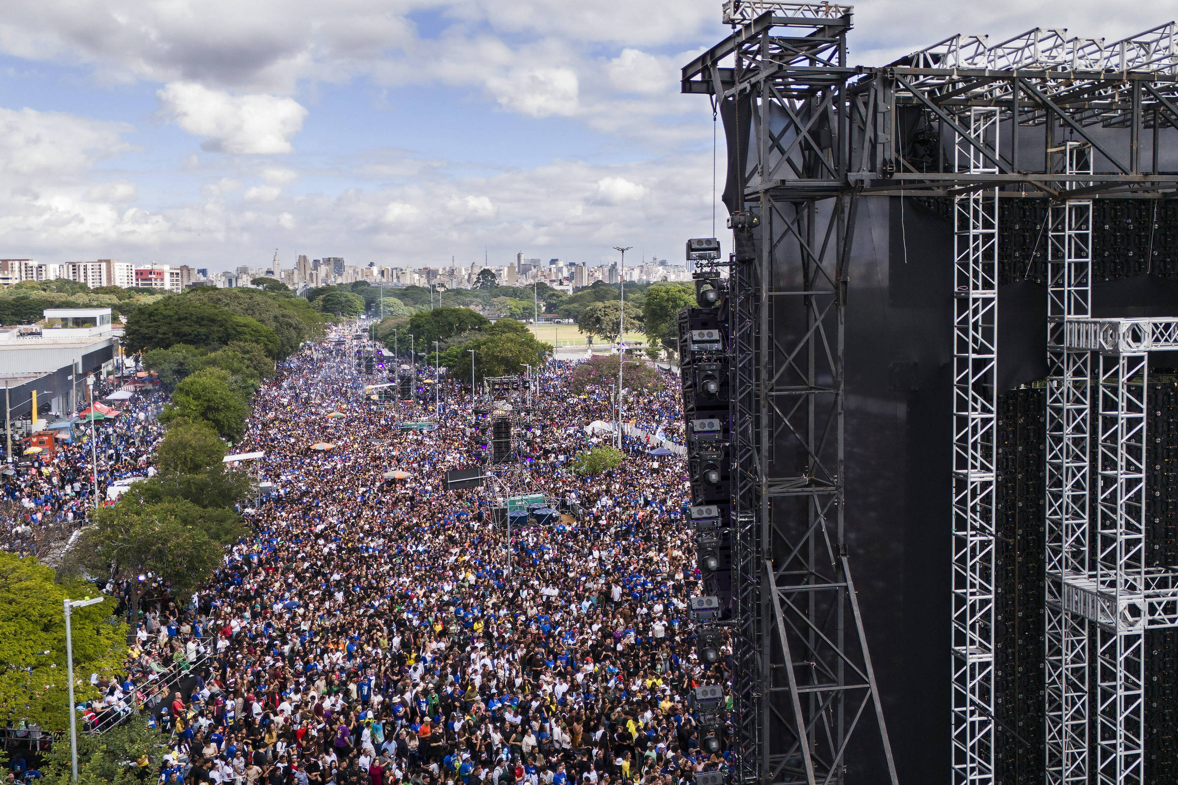 Evangélicos abandonam Flávio e migram para Lula e Renan - 15/06/2026 - Juliano Spyer