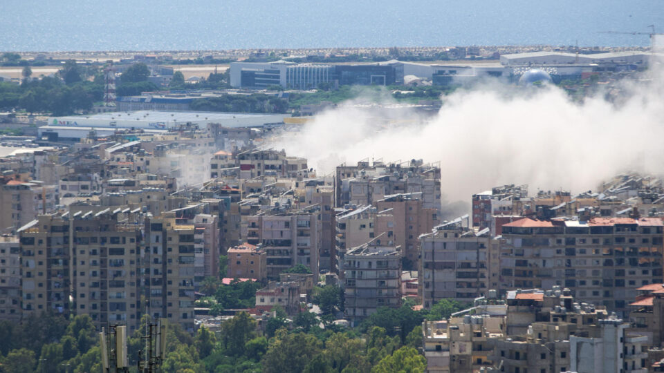 Israel bombardeia Beirute pela primeira vez desde o novo acordo de cessar-fogo