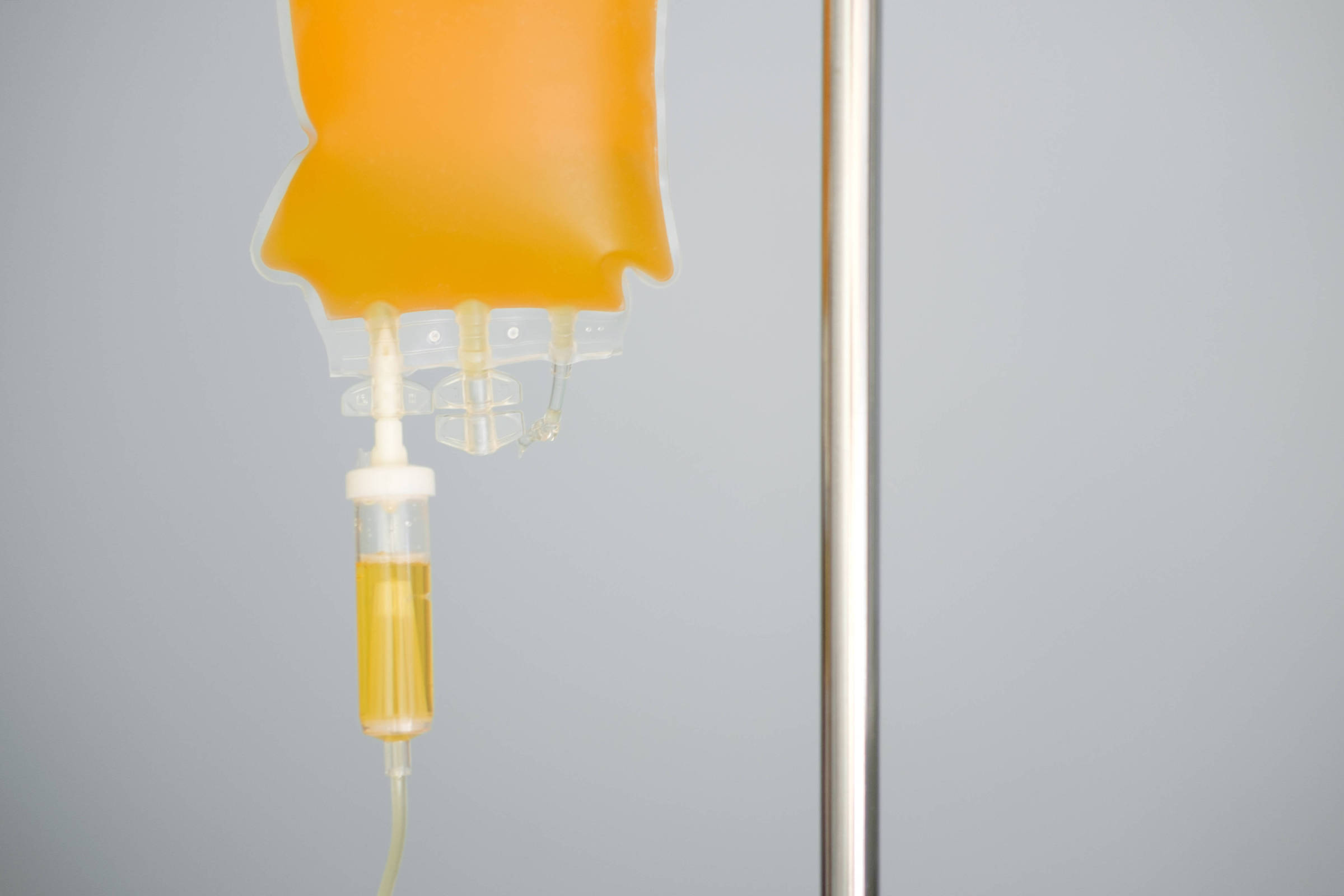 Nature Medicine retrata estudo sobre terapia contra câncer - 05/07/2026 - Ciência