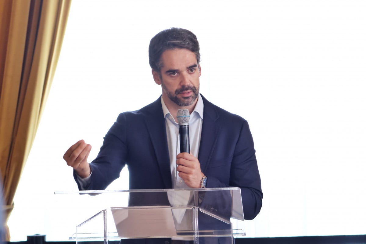 Leite veta projeto aprovado na AL que previa a extinção da taxa de licenciamento para veículos