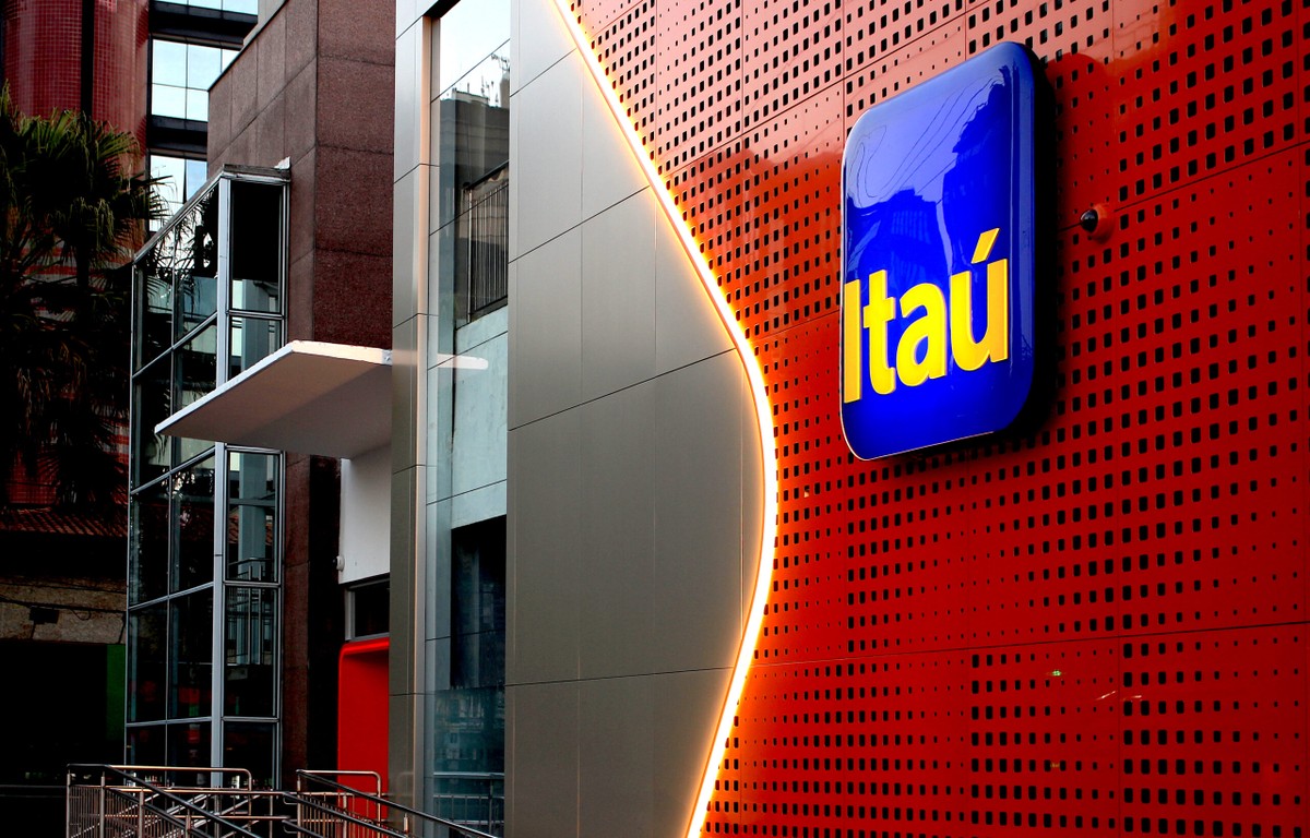 Swift seleciona Itaú e mais 16 bancos para testar blockchain em pagamentos internacionais | Criptomoedas