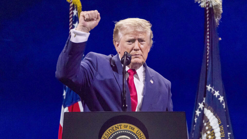 Trump exalta história em fala na cerimônia dos 250 anos dos EUA