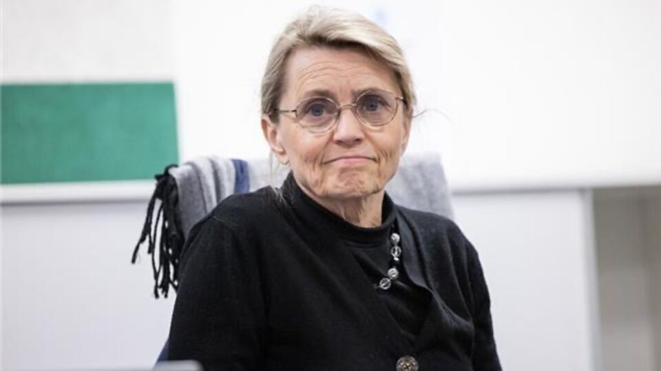 Deputada é barrada no Reino Unido por opinião religiosa
