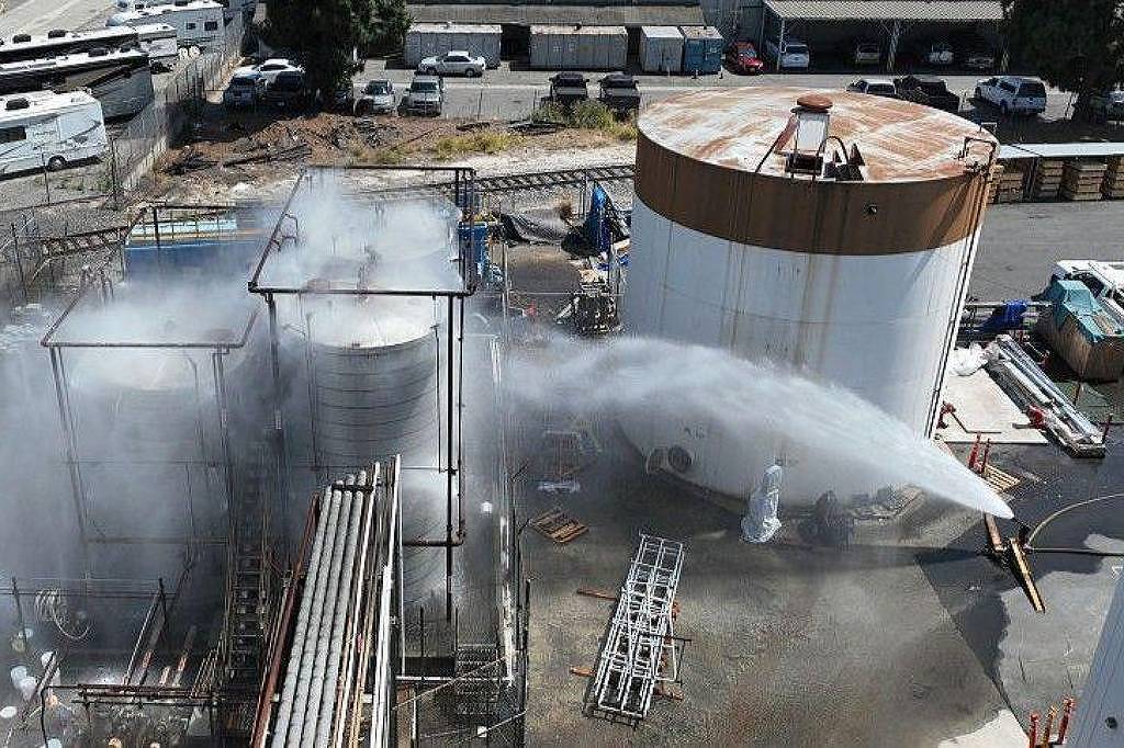 A engenharia complexa envolvida em uma janela de avião - 21/09/2026 - Ciência