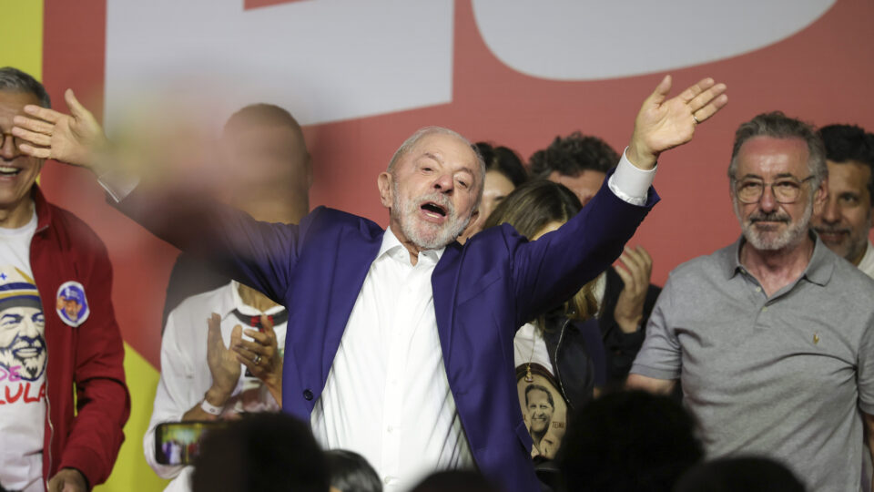Lula planeja nova estatal de combustíveis para controlar preços de gasolina