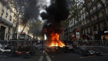 Protestos se intensificam pela Europa com destruição e vandalismo