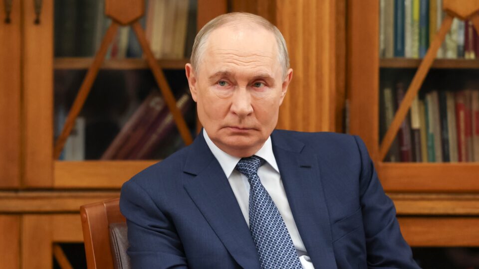 Putin ameaça usar “todas as armas” se Rússia for atacada